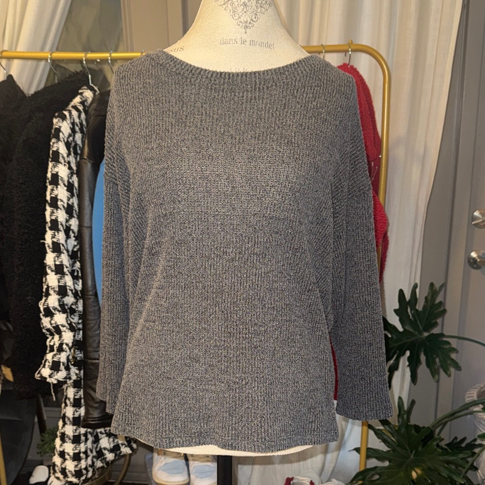 Jolie Gray V-Neck Open-Back Sweater Women’s Top Size Small - Picture 2 of 7
